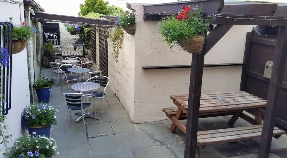 The Royal George Staithes Bed & Breakfast Exterior photo